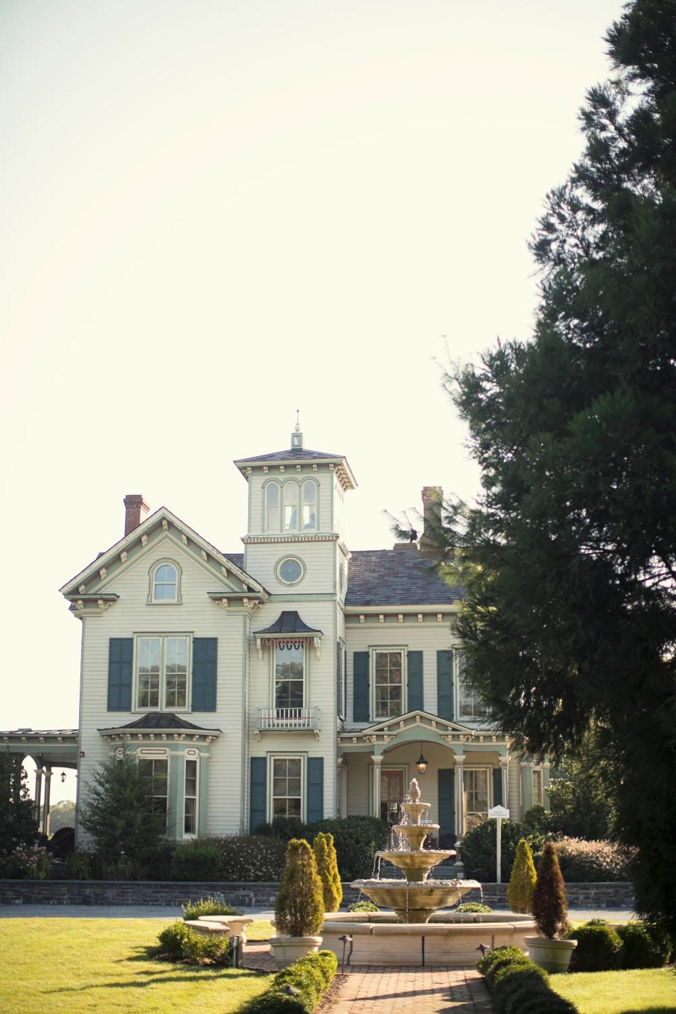 Jedediah Hawkins Inn Jamesport Exterior photo