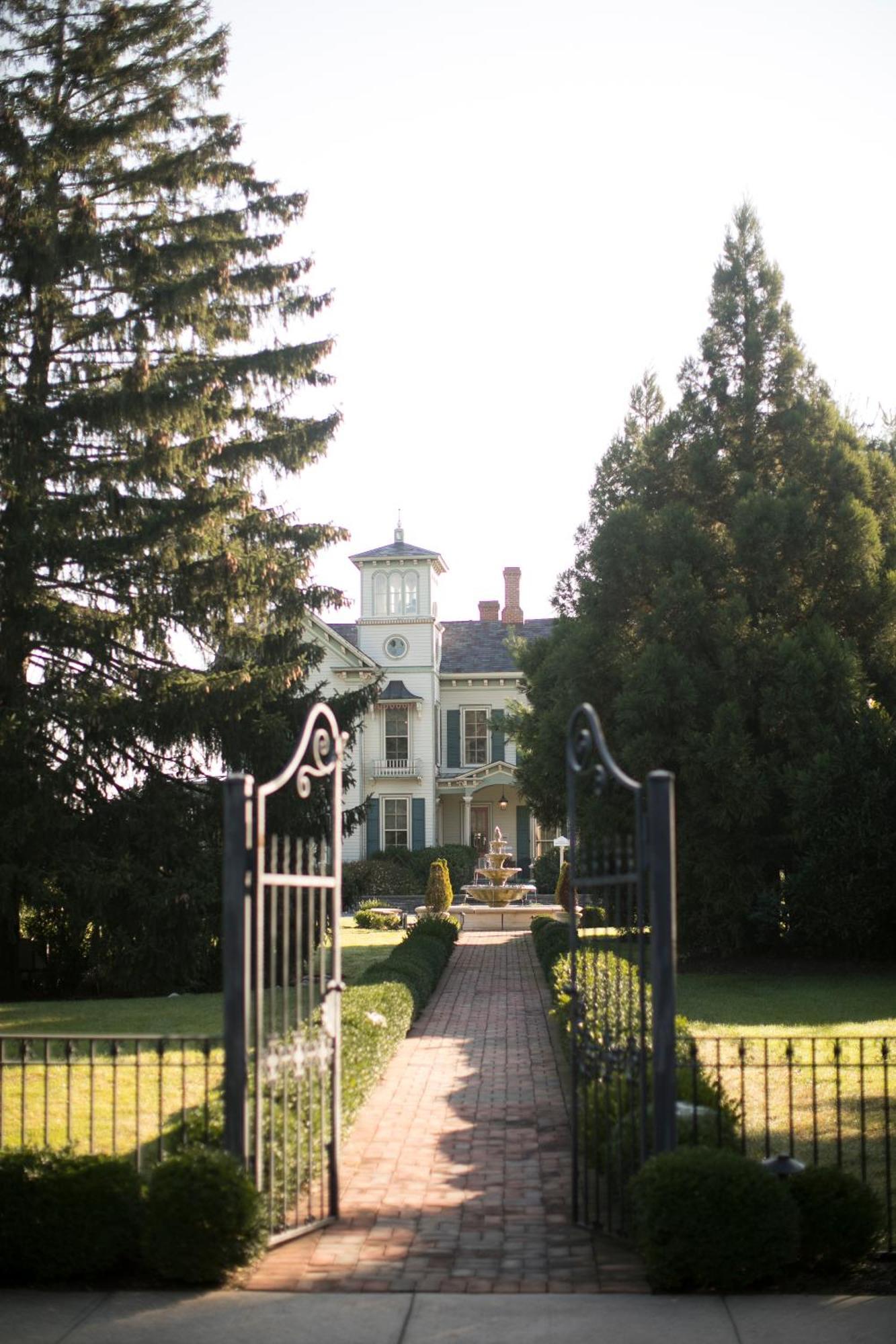 Jedediah Hawkins Inn Jamesport Exterior photo