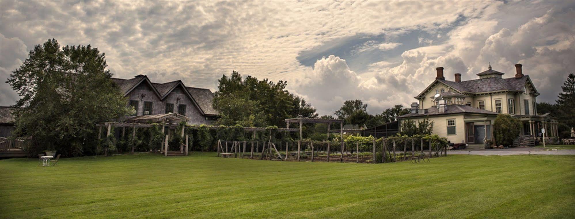 Jedediah Hawkins Inn Jamesport Exterior photo